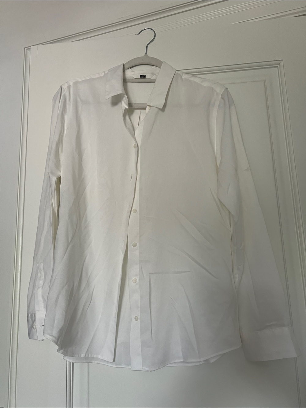 Uniqlo Men's White Long-Sleeve Dress Shirt